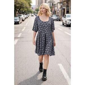 90s VTG Nostalgia Floral Dress Black White Boho Midi Tie Back L India